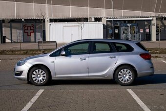 Opel Astra Sport Tourer ST 2.0 CDTI - 8