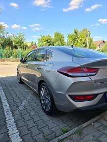 Hyundai i30 fastback 1.4 tgdi 103kw - 8