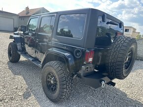 2017 Jeep Wrangler Sahara JK 3,6 V6 - 8