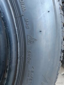 Predám Zimné plechové disky 215/60 R16 BRIDGESTONE - 8