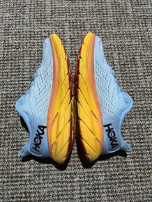 Hoka Clifton 8, velikost 38. - 8