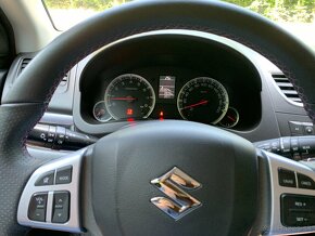 Suzuki Swift - len 4 100km - 8