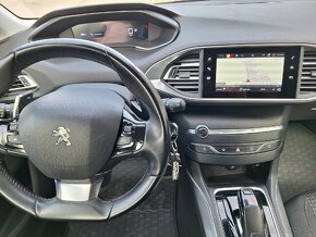 Peugeot 308 SW - 8