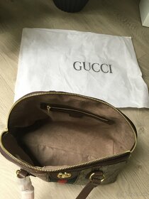 GUCCI - Dámska kabelka - 8