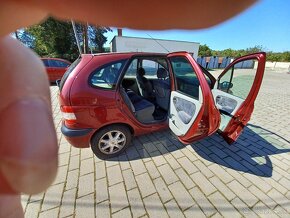 Renault Scenic - 8