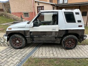 Predám Suzuki Vitara 1.6 4x4 bez tp - 8