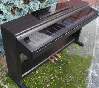 Digitální piano Yamaha Clavinova CLP 123 - 8