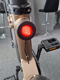 Nový kompaktný skladací elektrobicykel Exxite XS - 8