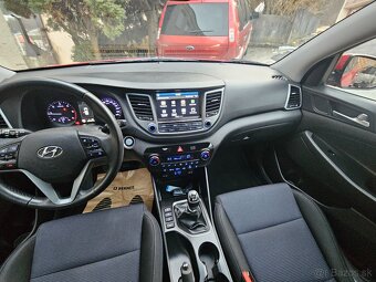 HYUNDAI TUCSON 2.0 CRDi - 100 kW  4x4 - 8