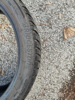 predám 4ks zimné pneumatiky  zn. BRIDGESTONE - 8