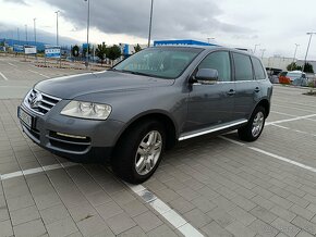 VW TOUAREG 4,2 V8 Benzín + LPG - 8