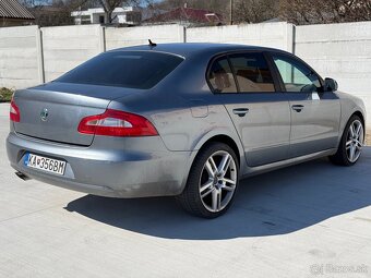 Škoda Superb 2.0 TDI Elegance DPF - 8