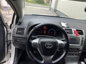 Toyota Avensis Combi, Mesačne: 69€ - 8