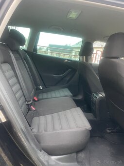 Volkswagen Passat Variant 2.0 TDI Sportline - 8