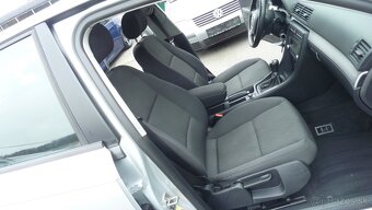 Audi A4 2,0 TDI kombi - 8