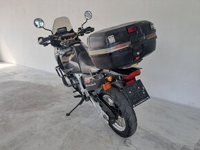 Honda XRV 750 Africa Twin - 8