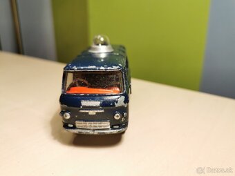 Corgi toys Commer Police - 8