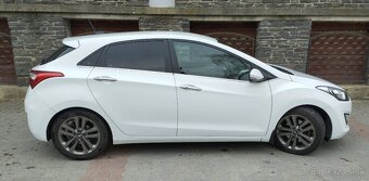 Hyundai I30 1,6 GDI 99 KW automat - 8