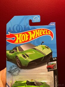 Hot Wheels STH Pagani Huayra - 8