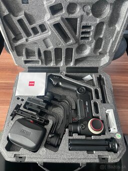 Panasonic LUMIX GH5 + Lumix G Vario 12-60 + zhiyun crane 3 - 8