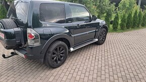 Mitsubishi pajero 3.2 DIS EDITION Vyborny stav - 8