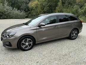 Hyundai i30 CW 1,5T-GDi MHEV,SR,1.Maj,Záruka - 8