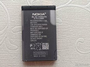 Nokia 2739 - 8