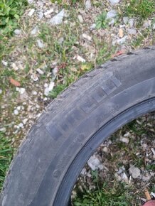 Zimné pneu 215/55 R17 - 8