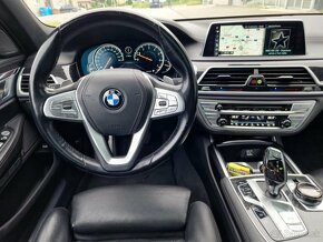 BMW 750I XDRIVE DSG - 8