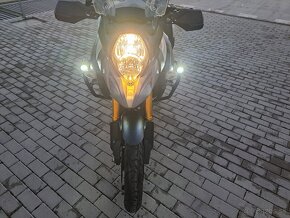 Suzuki v strom DL 1000 - 8