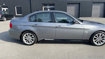 BMW 320d xdrive M - 8