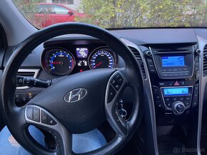 Predám Hyundai i30 combi 1.6 motor, 81 kw - 8