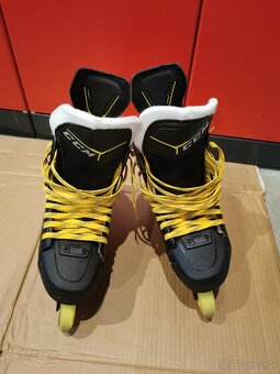 CCM Super Tacks 9370R inline hokejové korčule - 8