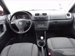 Škoda Fabia 1.416V 63kW 2009 124425km Sport - 8