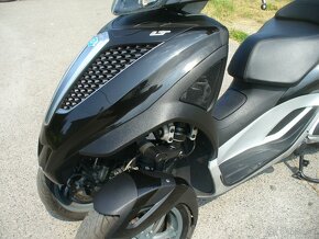 PIAGGIO MP3 300 YOURBAN  ,,B" vodičák - 8