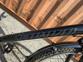 Specialized Crossroads Elite

 - 8