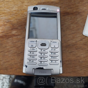 Sony ericsson p990i - 8