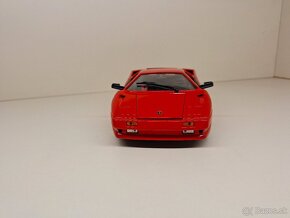 1:18 LAMBORGHINI DIABLO Č - 8