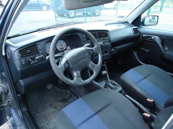 Volkswagen Golf 1.9D - 8