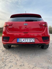 Predám KIA Ceed 1,6 CRDI Silver Edition AUTOMAT.rv 2017 - 8