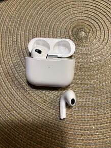 APPLE AIRPODS 3 BIELE Nové - 8