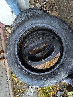 Predám letné pneu 215/55r16 - 8