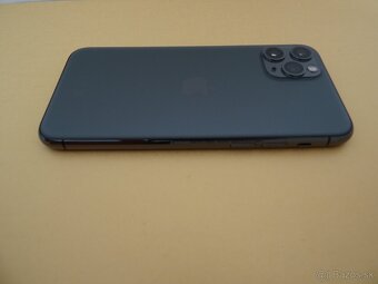 iPhone 11 PRO 64GB GRAY - ZÁRUKA 1 ROK - 100% BATERIA - 8