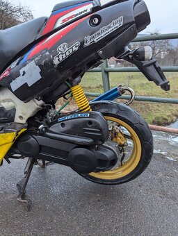 Aprilia SR 50 - 8