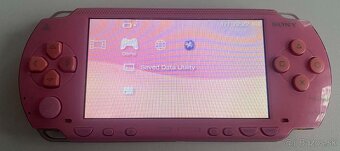 PlayStation Portable 1000 Pink (PSP) + 64gb - 8