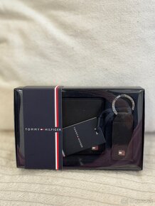 Tommy Hilfiger peňaženka s klúčenkou darčekový set - 8