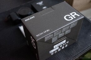 Ricoh GRIIIx + Příslušenství - 8