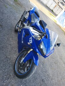 Yamaha yzf r1 - 8