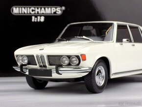 BMW 2500 BERLINE (E3) 1968 Limited edition – 1:18 MINICHAMPS - 8