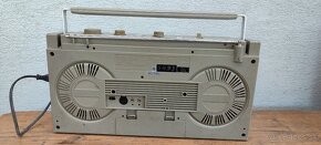 Radiomagnetofon Sharp - 8